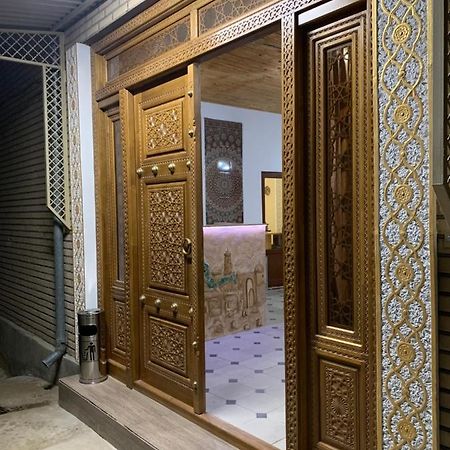 Old Safari Golden Location Guest House Бухара Екстериор снимка