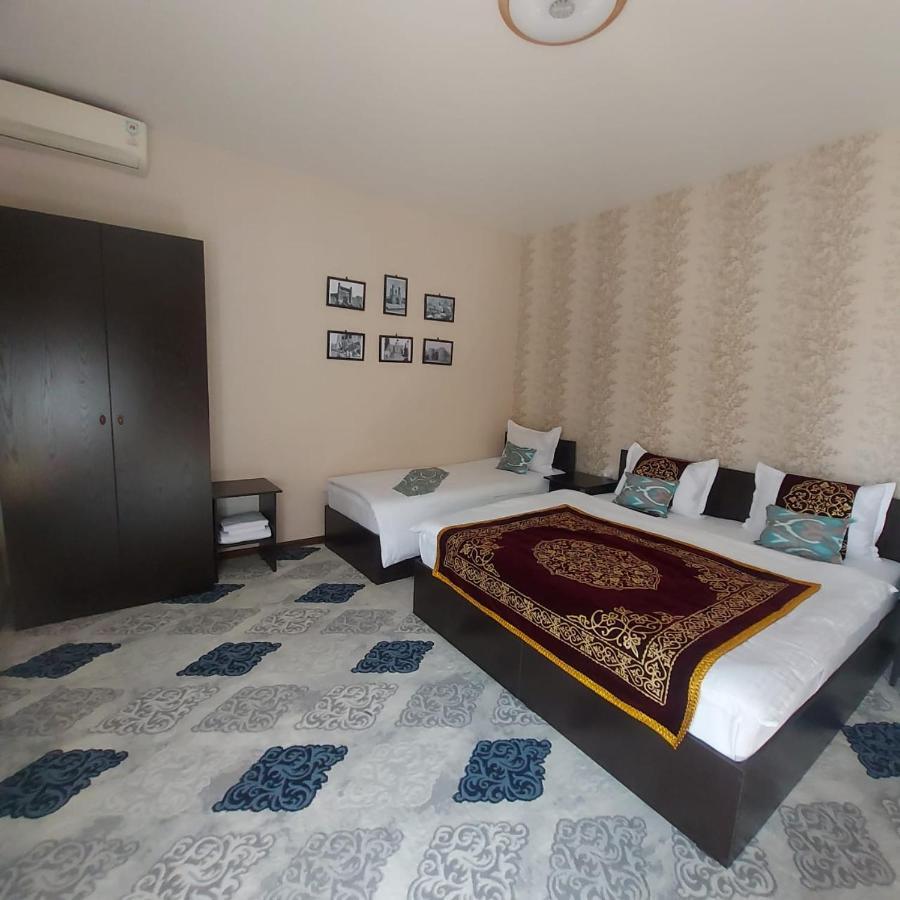 Old Safari Golden Location Guest House Бухара Екстериор снимка