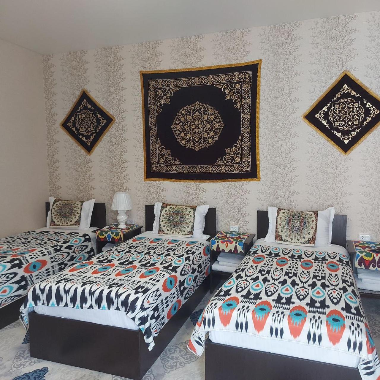 Old Safari Golden Location Guest House Бухара Екстериор снимка